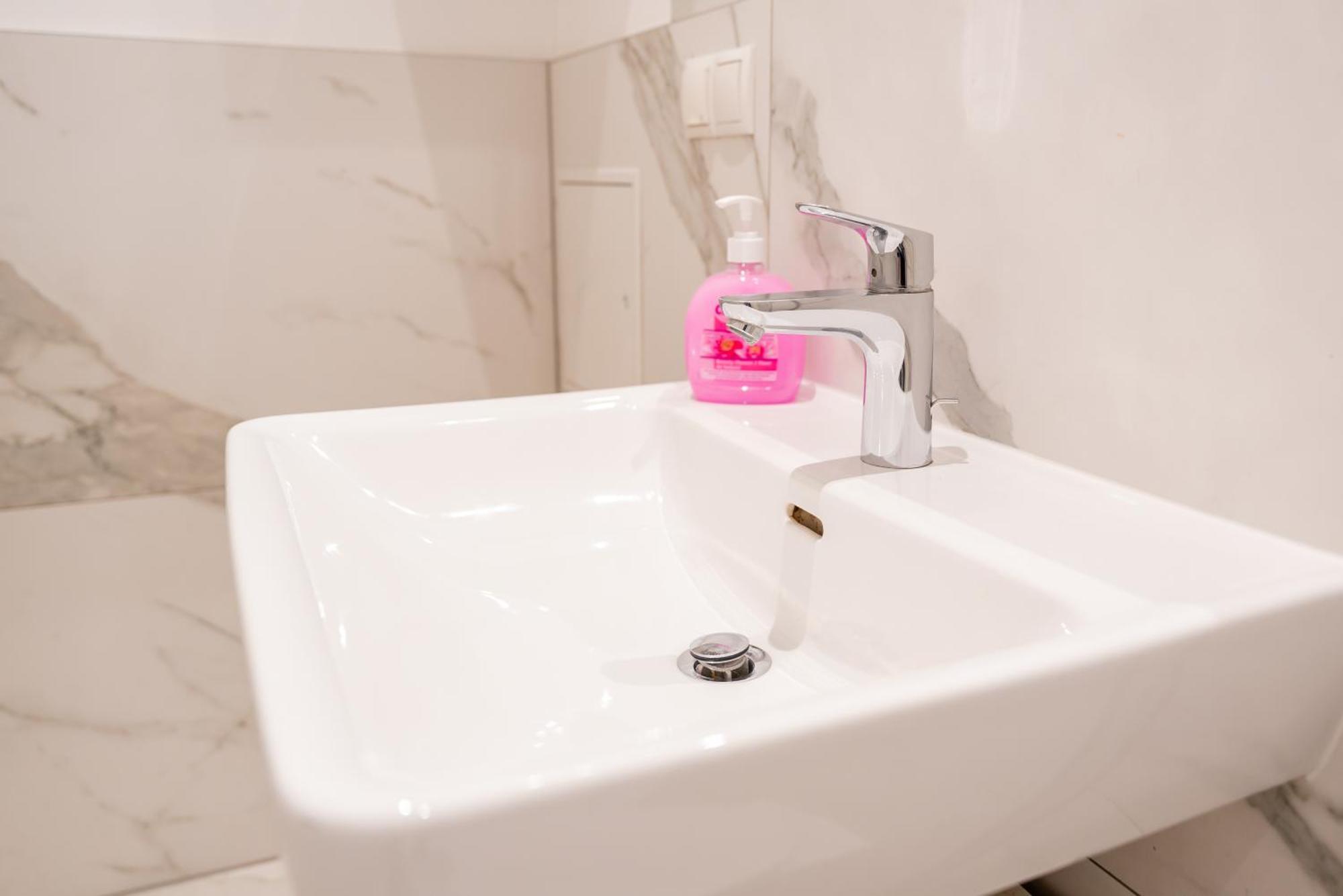 Vienna City Apartments - Metro 1160 וינה מראה חיצוני תמונה