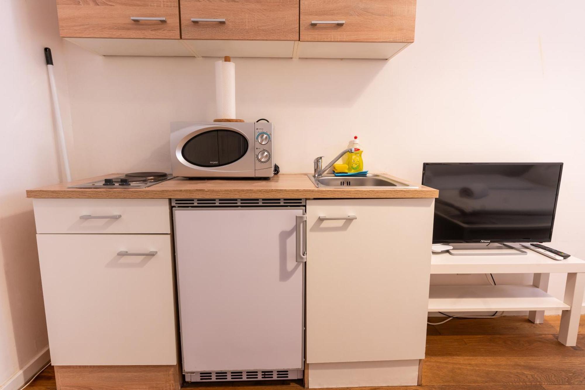 Vienna City Apartments - Metro 1160 וינה מראה חיצוני תמונה