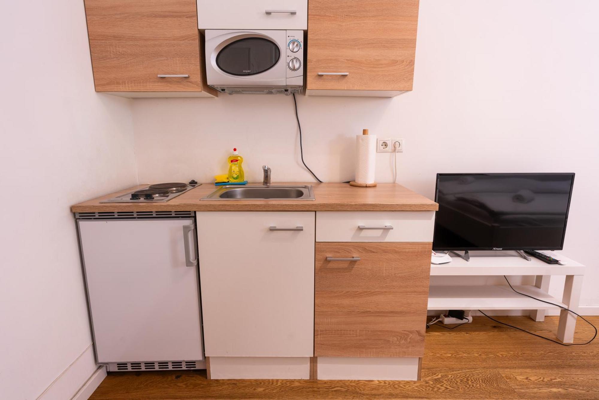 Vienna City Apartments - Metro 1160 וינה מראה חיצוני תמונה